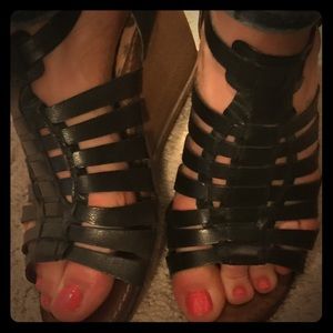 Black strappy sandals size 8.5